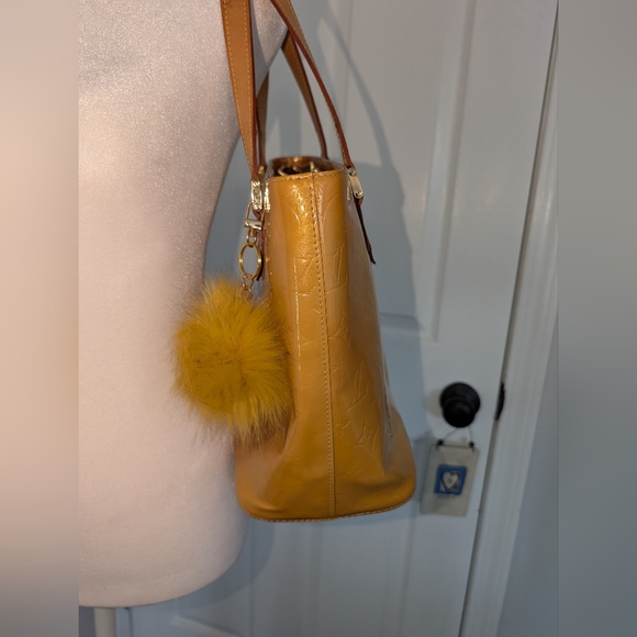 Authentic Louis Vuitton Houston Embossed Monogram Vernis Leather Tote Bag - Picture 6 of 14